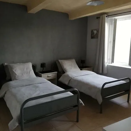 Chambres D'hotes Tartonnaise Bed & Breakfast Tartonne