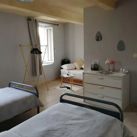 Couette-café Chambres D'hotes Tartonnaise